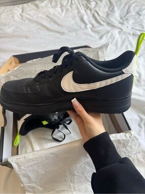 Nike Air Force 1 Low - Men's Size 11 (Black/ Volt)